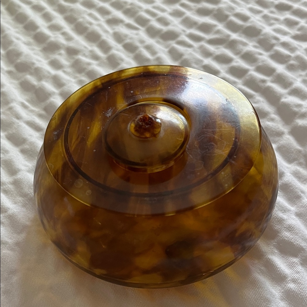 Vintage Faux Tortoiseshell Hair Receiver – Made in England (1930s–40s)